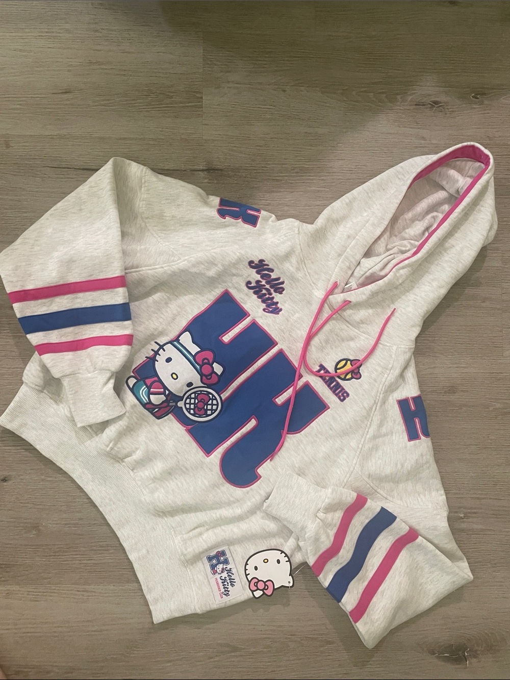 NWT Hello Kitty Graphic Hoodie | Women’s Medium | Kawaii Y2K | Sanrio
